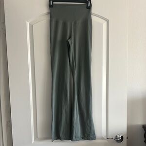 Danskin Gray High-Waisted Leggings